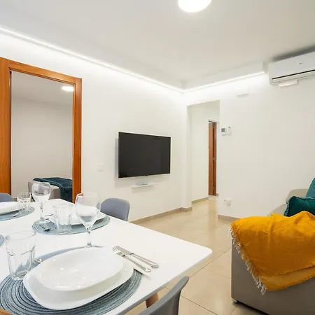 Home365 Barcelona דירה